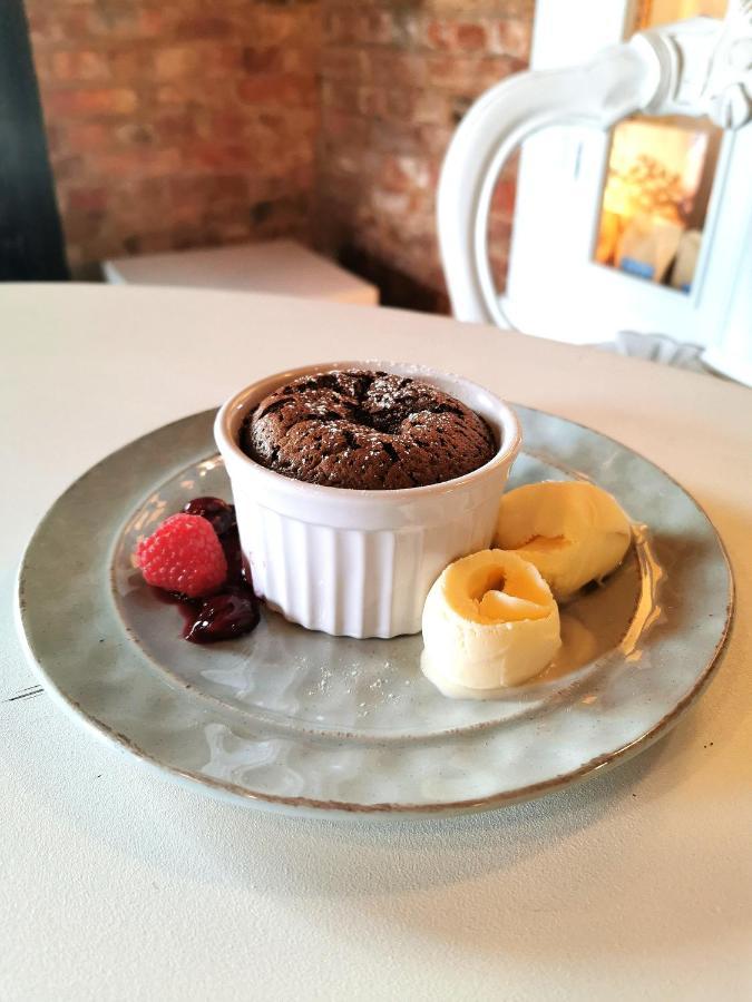 Loft Aparthotel 兹沃切涅茨 外观 照片